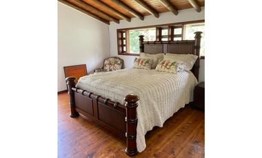 Casa en Venta en El Retiro con Cascada