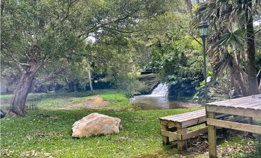 Casa en Venta en El Retiro con Cascada