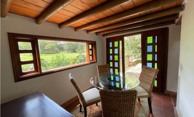 Casa en Venta en El Retiro con Cascada