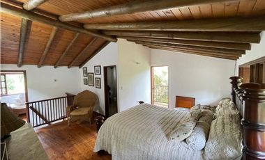 Casa en Venta en El Retiro con Cascada