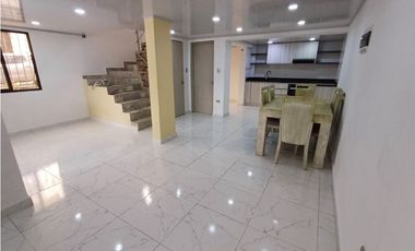 CASA EN EL BARRIO LIMONAR