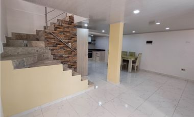CASA EN EL BARRIO LIMONAR