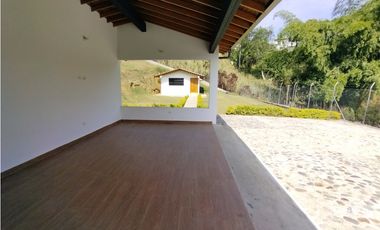 Casa en Arriendo en Envigado sector Antillas