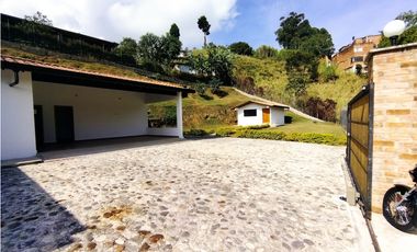 Casa en Arriendo en Envigado sector Antillas