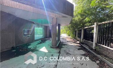 VENTA DE LOCAL EN ZONA INDUSTRIAL MAMONAL - CARTAGENA