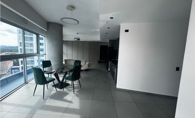 ALQUILER DE APARTAMENTO EN AVENIDA BALBOA PH YACHT CLUB 154m2 JP