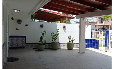 HATO PINTADO / 384M / 3 HABITACIONES / 2 PARKING / 2 NIVELES / TERRAZA