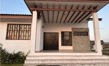 En Venta Casa amoblada en la Ermita de San Carlos - Panamá Oeste.