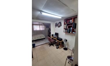 EXCELENTE UBICACIÓN A PASOS DE VA ESPAÑA