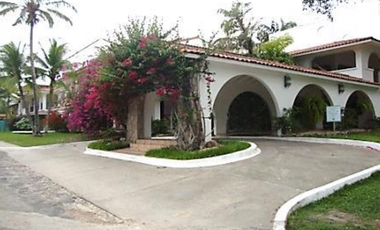 CORONADO GOLF & BEACH CLUB / SUIT DE HOTEL / 63M / 1 HABITACION JC