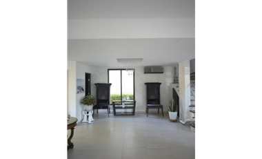 VENTA CASA PH NATIVA 350MTRS EV