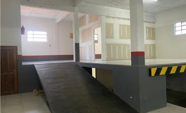 LOCAL GALPÓN EN ALQUILER IDEAL MAYORISTAS PINAMAR