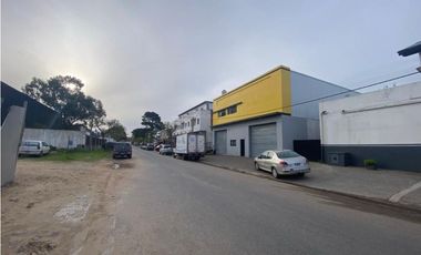 LOCAL GALPÓN EN ALQUILER IDEAL MAYORISTAS PINAMAR