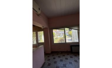 ALQUILER CASA EN CALLE MARIANO MORENO1028