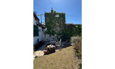 ALQUILER CASA EN CALLE MARIANO MORENO1028