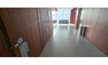 SE ARRIENDA CONSULTORIO