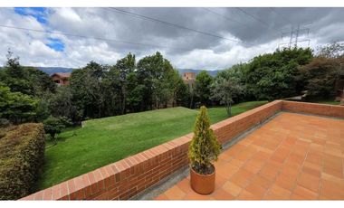 ARRIENDO APARTAMENTO EN BALCONES DE LINDARAJA CERROS DE SUBA (IC)