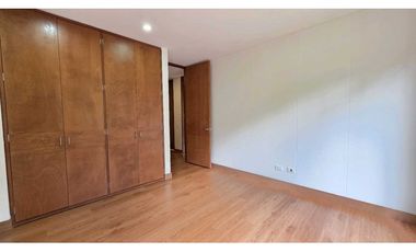 ARRIENDO APARTAMENTO EN BALCONES DE LINDARAJA CERROS DE SUBA (IC)