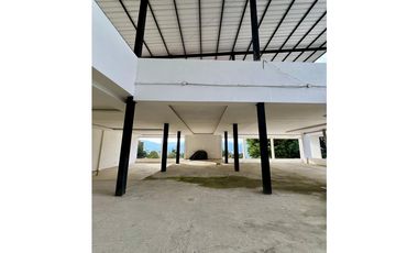 ARRIENDO HERMOSO LOCAL EN ENVIGADO - QUINTA DEL PALMAR