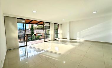 Hermosa casa en renta - Loma de los benedictinos