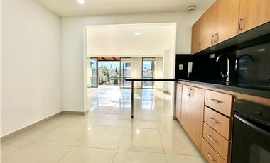 Hermosa casa en renta - Loma de los benedictinos