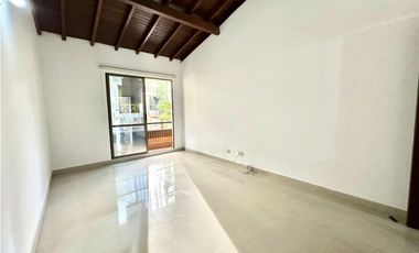 Hermosa casa en renta - Loma de los benedictinos