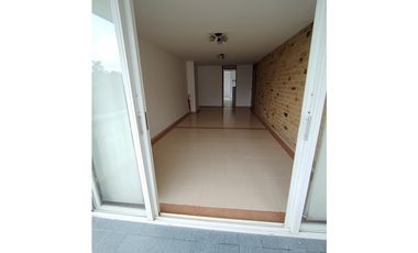 ARRIENDO APARTAMENTO TORREON DEL CENTENARIO PISO 4