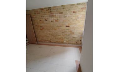 ARRIENDO APARTAMENTO TORREON DEL CENTENARIO PISO 4