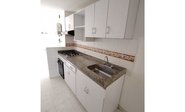 ARRIENDO APARTAMENTO TORREON DEL CENTENARIO PISO 4