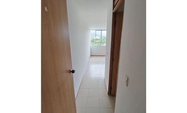 ARRIENDO APARTAMENTO TORREON DEL CENTENARIO PISO 4