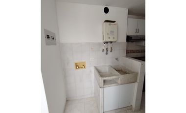 ARRIENDO APARTAMENTO TORREON DEL CENTENARIO PISO 4