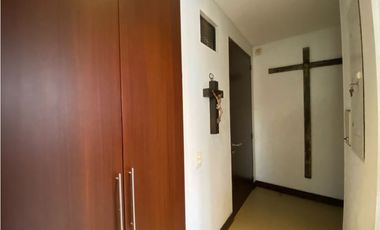 VENDO HERMOSA CASA EN CAJICA.