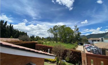 VENDO HERMOSA CASA EN CAJICA.