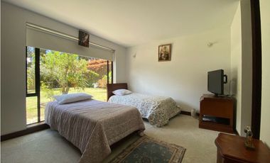 VENDO HERMOSA CASA EN CAJICA.