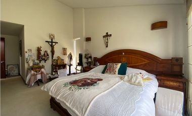 VENDO HERMOSA CASA EN CAJICA.