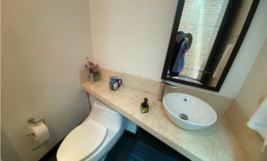 VENDO HERMOSA CASA EN CAJICA.