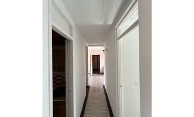 APARTAMENTO EN VENTA CERCA A LA PLACITA DE FLORES
