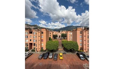 APARTAMENTO EN VENTA CERCA A LA PLACITA DE FLORES