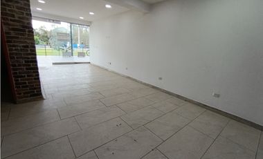 Arriendo local comercial en La Ceja- punto estrátegico.