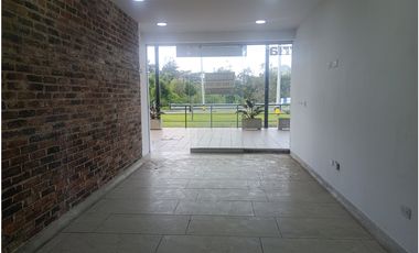 Arriendo local comercial en La Ceja- punto estrátegico.