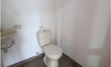 Arriendo local comercial en La Ceja- punto estrátegico.