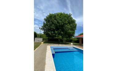 VENTA DE CASA CAMPESTRE EN CONJUNTO CERRADO PALMA VERDE - MONTERIA