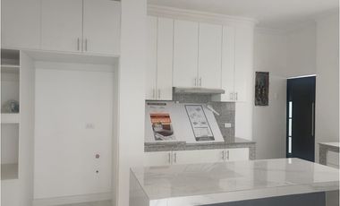 Samborondón, Hermosa Casa en Venta y Renta, 600m2