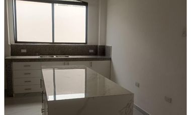 Samborondón, Hermosa Casa en Venta y Renta, 600m2