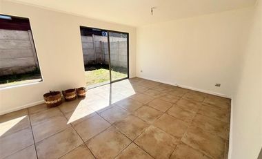 Casa en Venta en 32 y medio oriente B 2167 Las Rastras IV