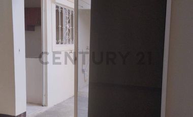 Hermosa casa en venta en Ciudad jardin, Montecristi