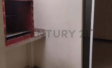 Hermosa casa en venta en Ciudad jardin, Montecristi