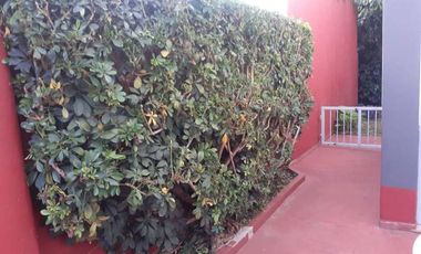 Casa PH en venta en Bernal Centro