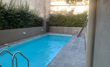 EXCELENTE UBICACIÓN EN SANTIAGO V. MACKENNA/AV. MATTA