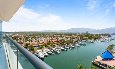 DEPARTAMENTO VISTAS A LA MARINA Y CANAL DE NAVEGACION DE PUERTO VALLARTA